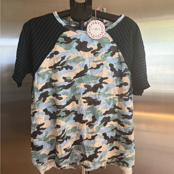 Umgee Tops - Umgee Camouflage and Black Short Sleeve Tee
